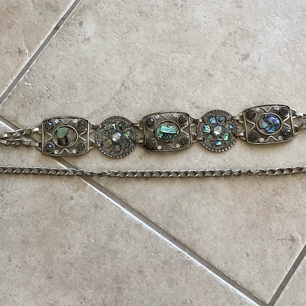 Chicos Abalone shell/ rhinestone silver tone metal chain link belt - Picture 2 of 13